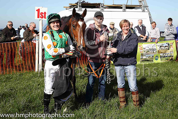 01st SOME MAN and R James ( 9 , EMERALD GREEN,orange spots; white sleeves,orange spots; emerald green cap ) Trainer: Donnchadh Doyle,, Owner : Syndicate Monbeg