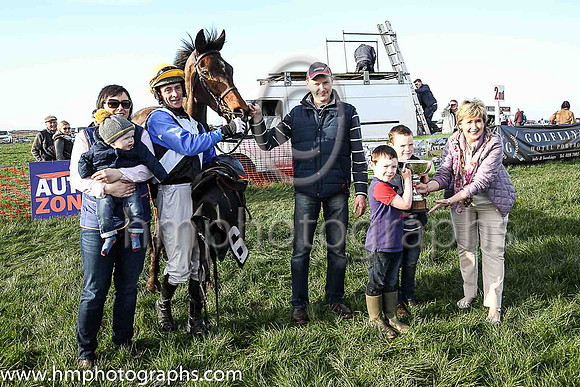 01st ROSSAMILAN and l O'Carroll ( 6 , BLACK,white cross belts; blue sleeves; yellow cap ) Trainer: Paul McAleese , Owner : Laura McAleese