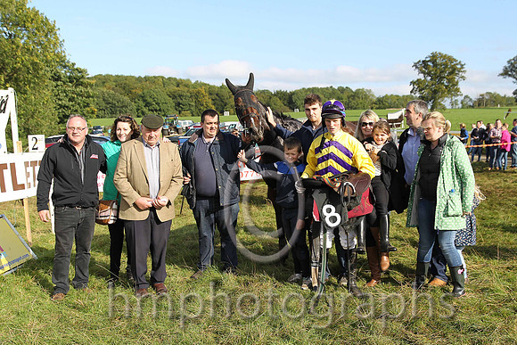 1st Maz Majecc ( 8 , white, purple chevron )  F P Kelly ( Trainer: Noel C Kelly )