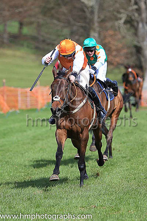 01st DEPUTY JONES and J J Codd ( 9 , ORANGE,white epaulettes; white sleeves; orange cap,white star ) Trainer: Denis Paul Murphy,, Owner : Denis Paul Murphy