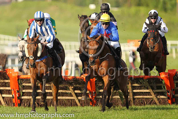 03rd Turbojet (GB) and R.A. Doyle (9 ,blue and white stripes ), Trainer:Dermot Anthony McLoughlin , Owner:O. Maguire