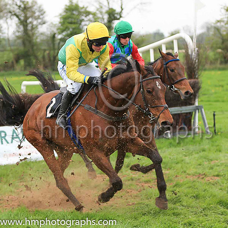 01st HOLYCROSS LITO and N McParlan ( 2 , YELLOW,emerald green diabolo; yellow sleeves; yellow cap ) Trainer: Sean McParlan,, Owner : Sean McParlan