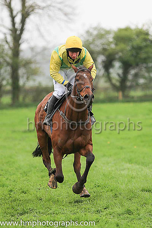01st HOLYCROSS LITO and N McParlan ( 2 , YELLOW,emerald green diabolo; yellow sleeves; yellow cap ) Trainer: Sean McParlan,, Owner : Sean McParlan