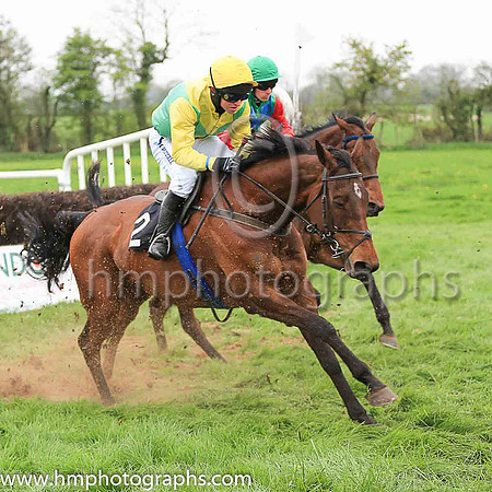 01st HOLYCROSS LITO and N McParlan ( 2 , YELLOW,emerald green diabolo; yellow sleeves; yellow cap ) Trainer: Sean McParlan,, Owner : Sean McParlan