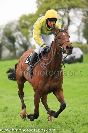 01st HOLYCROSS LITO and N McParlan ( 2 , YELLOW,emerald green diabolo; yellow sleeves; yellow cap ) Trainer: Sean McParlan,, Owner : Sean McParlan
