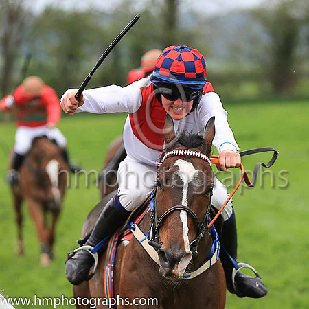 01st BETTER B QUICK and A V Walsh ( 2 , RED  WHITE QTD; white sleeves; blue  red check cap ) Trainer: Ashleigh Murphy , Owner : Michael R. Murphy