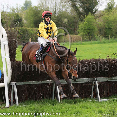 01st BOYCIE'S TAKEN and S J P Baragry ( 1 , YELLOW  BLACK DIAMONDS; yellow sleeves; red cap,yellow diamond ) Trainer: George Stewart , Owner : Miss S. Mackinnon