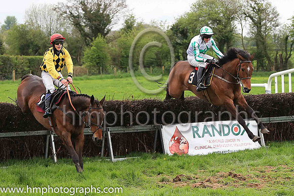 01st BOYCIE'S TAKEN and S J P Baragry ( 1 , YELLOW  BLACK DIAMONDS; yellow sleeves; red cap,yellow diamond ) Trainer: George Stewart , Owner : Miss S. Mackinnon