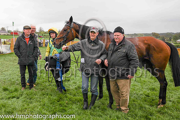 01st HOLYCROSS LITO and N McParlan ( 2 , YELLOW,emerald green diabolo; yellow sleeves; yellow cap ) Trainer: Sean McParlan,, Owner : Sean McParlan