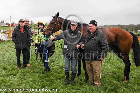 01st HOLYCROSS LITO and N McParlan ( 2 , YELLOW,emerald green diabolo; yellow sleeves; yellow cap ) Trainer: Sean McParlan,, Owner : Sean McParlan