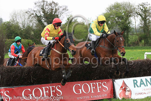 01st HOLYCROSS LITO and N McParlan ( 2 , YELLOW,emerald green diabolo; yellow sleeves; yellow cap ) Trainer: Sean McParlan,, Owner : Sean McParlan