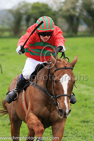 03rd HOUSE OF BOURBON and J Harrison ( 6 , RED,emerald green chevrons; red sleeves; red  emerald green striped cap ) Trainer: Martina Dempsey,, Owner : Racing Club CAFRE (Enniskillen)