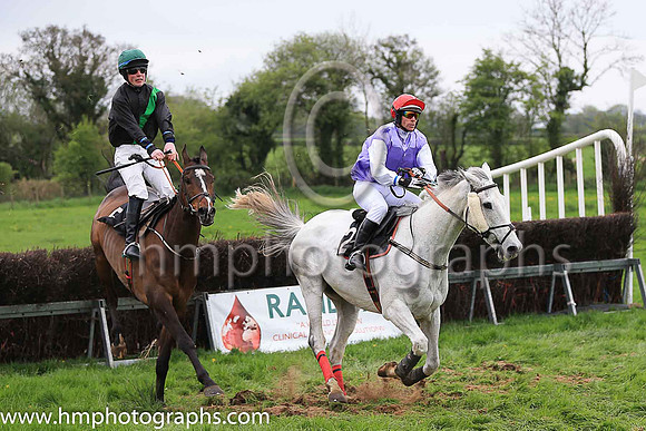 04th LIBERTY VANCE and C Kiernan ( 5 , BLACK,green sash; black sleeves; green cap ) Trainer: Liam Lennon,, Owner : Joy Wilson