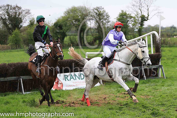 04th LIBERTY VANCE and C Kiernan ( 5 , BLACK,green sash; black sleeves; green cap ) Trainer: Liam Lennon,, Owner : Joy Wilson