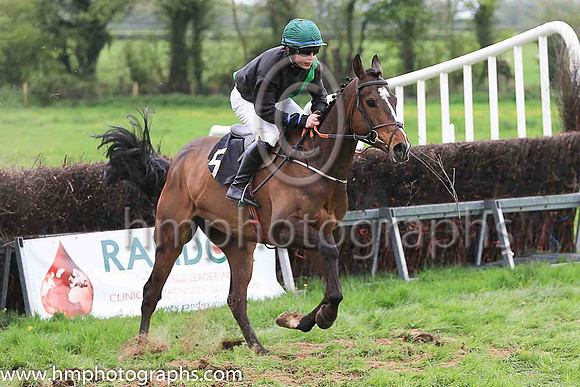 04th LIBERTY VANCE and C Kiernan ( 5 , BLACK,green sash; black sleeves; green cap ) Trainer: Liam Lennon,, Owner : Joy Wilson