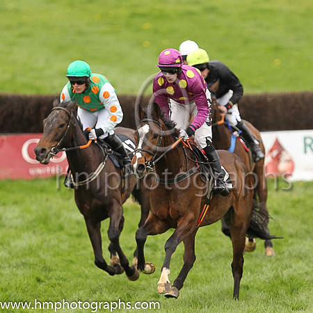 03rd RANGER KID and H D Dunne ( 32 , PURPLE,gold spots ) Trainer: Liam Kenny,, Owner : Patrick Joseph Redmond