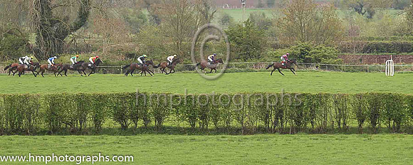 03rd RANGER KID and H D Dunne ( 32 , PURPLE,gold spots ) Trainer: Liam Kenny,, Owner : Patrick Joseph Redmond
