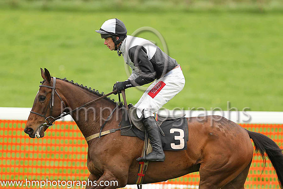 SANDYWAY and Derek O'Connor ( 3 ,Antrim (H) - BLACK  WHITE QTD; black  white hlvd sleeves; white cap ) Trainer: Colin S. McKeever,, Owner : W.W. Dennison
