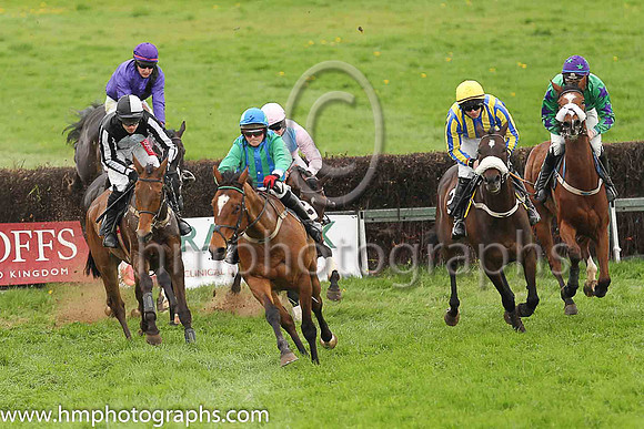 03rd NOBODYDOESITBETTER (GB) and Derek O'Connor ( 7 , BLACK,white disc; black  white striped sleeves; black cap,white star ) Trainer: Colin S. McKeever , Owner : Colin S. McKeever