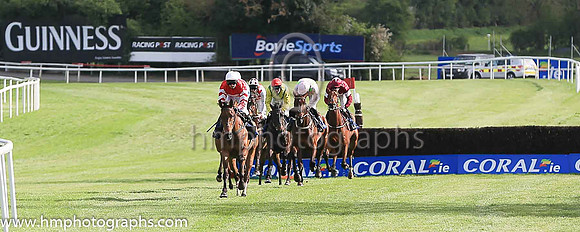 03rd Coneygree and Nico de Boinville ( 2 , red, red and white sleeves ) Trainer - M Bradstock , Owner - The Max Partnership