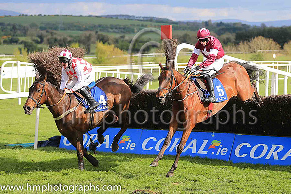 05th Flemenstar and A E Lynch ( 4 , red and white diamonds ) Trainer - Anthony Curran , Owner - Stephen Curran