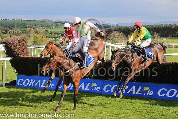 03rd Coneygree and Nico de Boinville ( 2 , red, red and white sleeves ) Trainer - M Bradstock , Owner - The Max Partnership