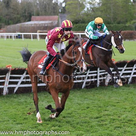 04th Monalee and D J Mullins ( 3 , maroon, yellow stars ) Trainer - H de Bromhead , Owner - Barry Maloney