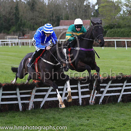 02nd Penhill and R Walsh ( 4 , light blue, white seams ) Trainer - W P Mullins , Owner - Anthony Bloom