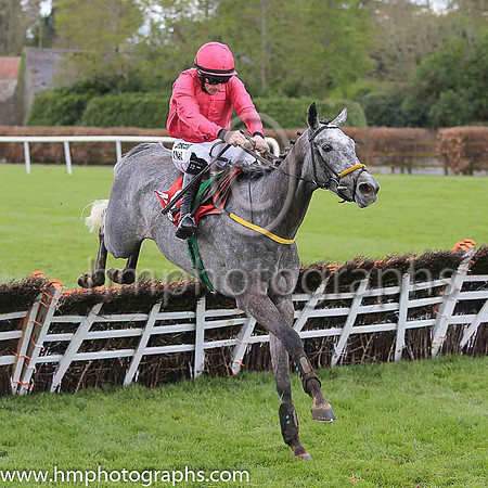 07th Moulin A Vent and S W Flanagan ( 8 , cerise ) Trainer - N Meade , Owner - Mrs Patricia Hunt