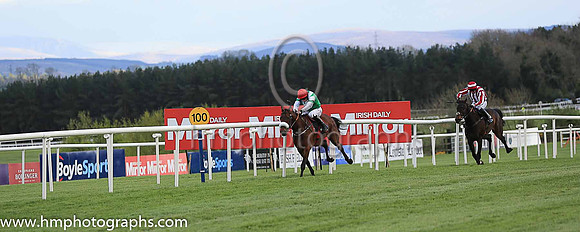 01st Fayonagh and Mr J J Codd ( 6 , green, white chevron ) Trainer - G Elliott , Owner - Mrs M Gittins