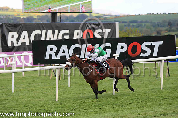 01st Fayonagh and Mr J J Codd ( 6 , green, white chevron ) Trainer - G Elliott , Owner - Mrs M Gittins