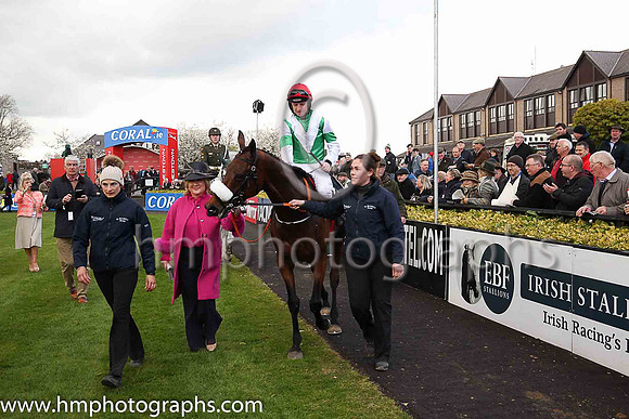 01st Fayonagh and Mr J J Codd ( 6 , green, white chevron ) Trainer - G Elliott , Owner - Mrs M Gittins