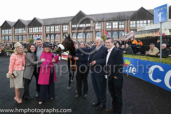 01st Fayonagh and Mr J J Codd ( 6 , green, white chevron ) Trainer - G Elliott , Owner - Mrs M Gittins