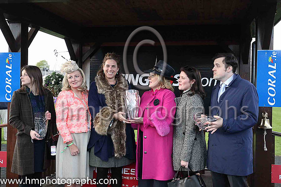 01st Fayonagh and Mr J J Codd ( 6 , green, white chevron ) Trainer - G Elliott , Owner - Mrs M Gittins