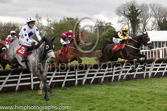 ti10th Undefined Beauty and E O?Connell ( 25 , white, purple diamond ) Trainer - E Stanners , Owner - Conor J Murphy