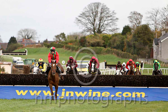 Benefficient & P Townend - Winner (2,emerald green, red striped ) - FT8E7707-e2