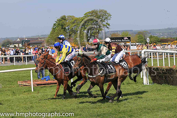 05th Howluckycanwebe and B R Dalton ( 20 , brown, brown and yellow hooped sleeves ) Trainer - D McDonogh , Owner - S W D McIlveen  Patrick Neary