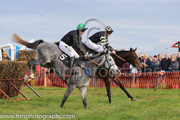 03rd CAGLIOSTRO (FR) and B O'Neill ( 5 , BLACK; green cap ) Trainer: Colin Bowe,, Owner : Milestone Racing Partnership