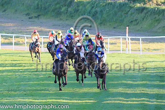 01st Kilderry Prince and C Brassil ( 15 , white and royal blue hlvd ) Trainer - A J McNamara , Owner - Kenneth Duggan