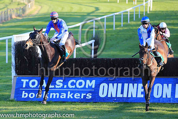 01st Kilderry Prince and C Brassil ( 15 , white and royal blue hlvd ) Trainer - A J McNamara , Owner - Kenneth Duggan