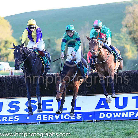 01st Cant Pay Wont Pay and Mr D Delahunt ( 2 , emerald green, pink diamond ) Trainer - Mark Fahey , Owner - G Delahunt
