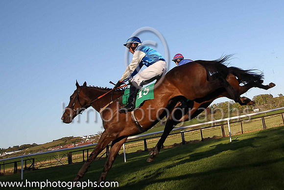 01st Kilderry Prince and C Brassil ( 15 , white and royal blue hlvd ) Trainer - A J McNamara , Owner - Kenneth Duggan