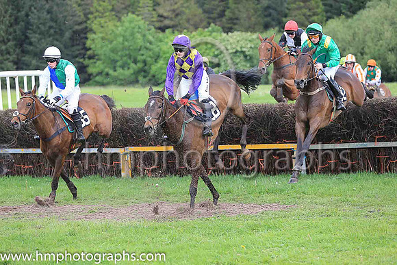PUSH THE TEMPO and L OcCarroll ( 35 , ROYAL BLUE  GREEN HLVD; white sleeves; white cap ) Trainer: Michael Cave,, Owner : Leonard Cave