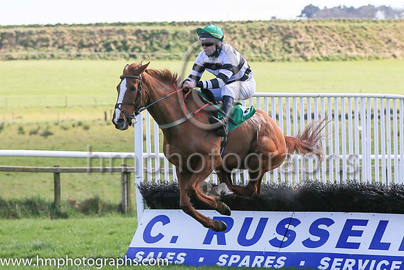 03rd Sam Lorenzo and Mr N Gault7 ( 6 , white  and black hoops ) Trainer - W J Bryson , Owner - W J Bryson