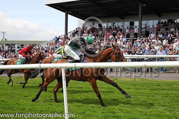 01st Bell of The Ball  Rachael Blackmore (7, black, emerald green sash) Trainer Liam Lennon, Owner Liam Lennon