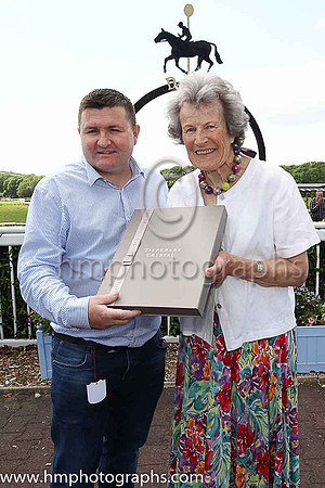01st Bell of The Ball  Rachael Blackmore (7, black, emerald green sash) Trainer Liam Lennon, Owner Liam Lennon - Mickey O'Hare and MrsWwilliam Brownlow MBE Patron of Downpatrick Rac Cclub