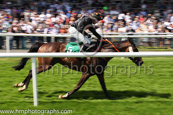 01st The King of Brega and Dylan Robinson (5, black,orange disc) Trainer Henry de Bromhead, Owner BMW Partnership