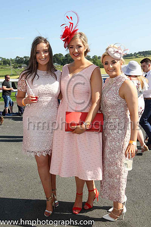 Fionnuala McCorry, Caitriona Breen and Kathryn McCorry at Downpatrick Racecourse
