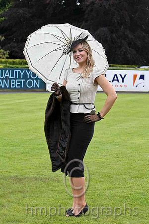 Claudine Quinn from Newry - winner of the Best Dressed Competition at Down Royal - FT8E5913-e
