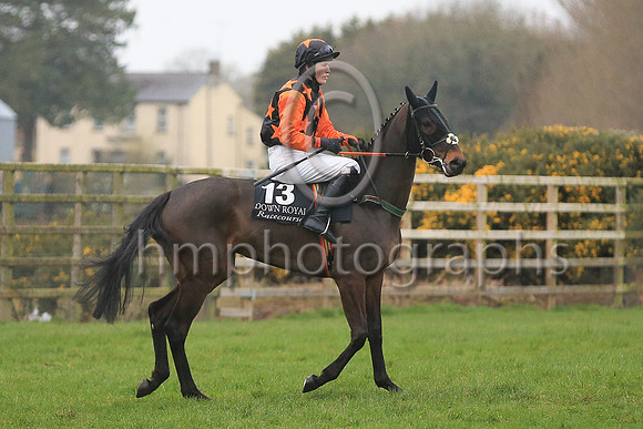 16th Derecho Storm and Ms K Ferris ( 13 , black, orange stars ) Trainer - Eoin Barry , Owner - Brian Ferris